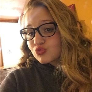 Meet your Posher, Kylia